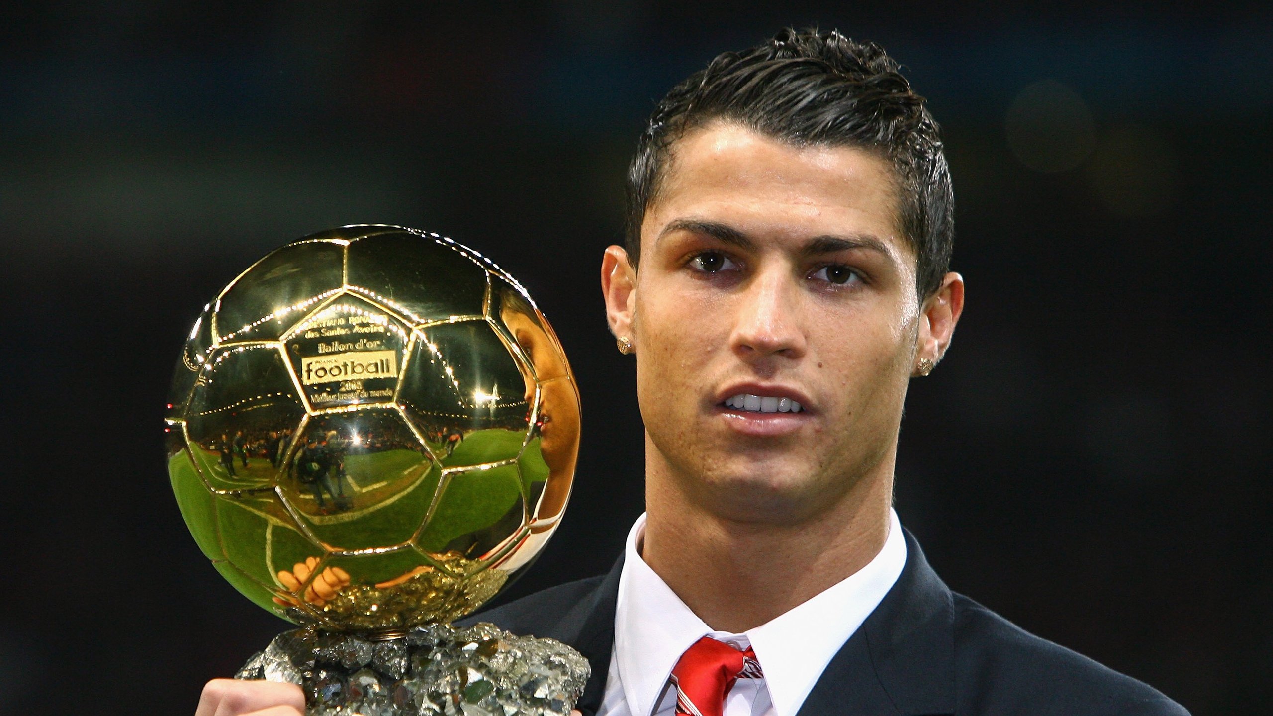 国际马拉松游泳系列赛香港站 多国选手在维港掀起“人鱼大战”